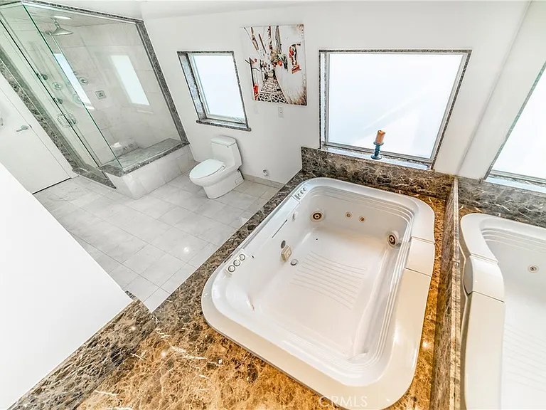 5512 Leghorn Ave — Photo 13