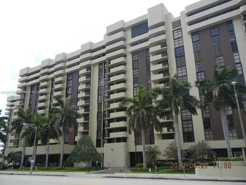1st image of 600 Biltmore Way APT 1112