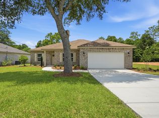 6142 Clover St, Crestview, FL 32539
