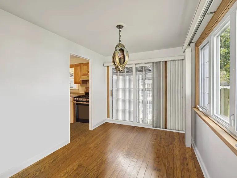 49 Story Rd — Photo 3