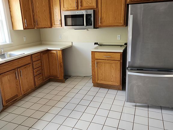 5th image of 40 Park Ave #378
