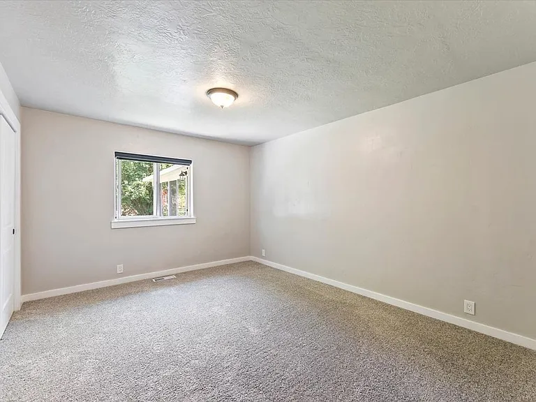 297 Bard Ave — Photo 21