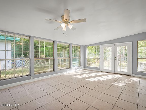 5th image of 4633 MARLBORO Circle W