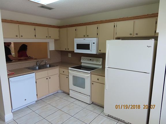 4th image of 1401 Pines Lane