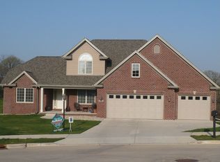 6705 N Buckeye Dr, Edwards, IL 61528