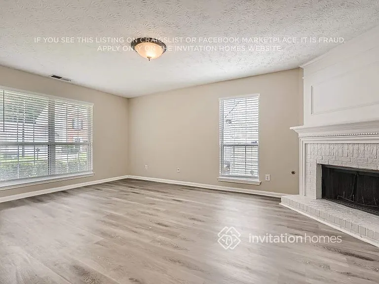 1210 Summerstone Trce — Photo 7