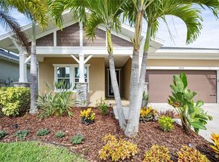 5830 Silver Sun Dr, Apollo Beach, FL 33572