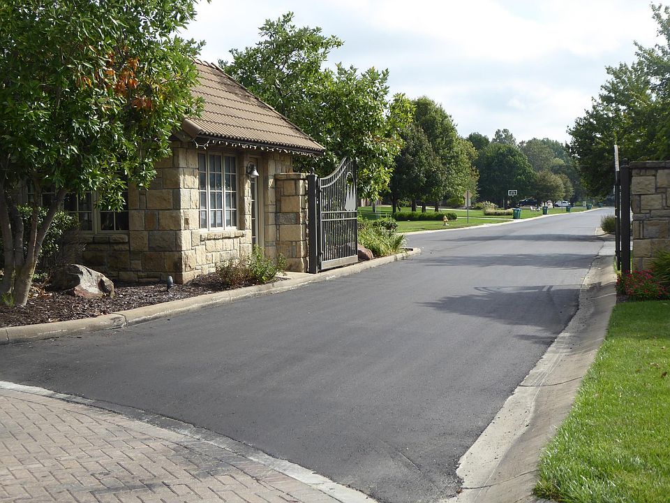 Gated community with active security via the community city police