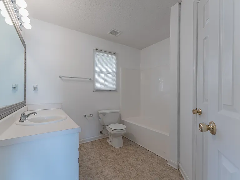 290 Stone Hill Dr — Photo 13