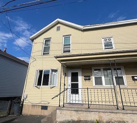 2nd image of 405 E Lawton St