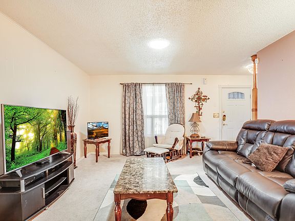 4th image of 4616 Tumbleweed Ave