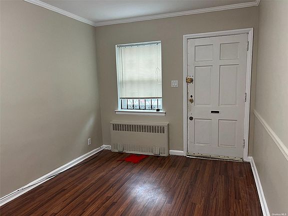 3rd image of 149-34 Hollywood Ave Floor 2