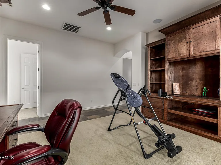 10312 S 16th Dr — Photo 31