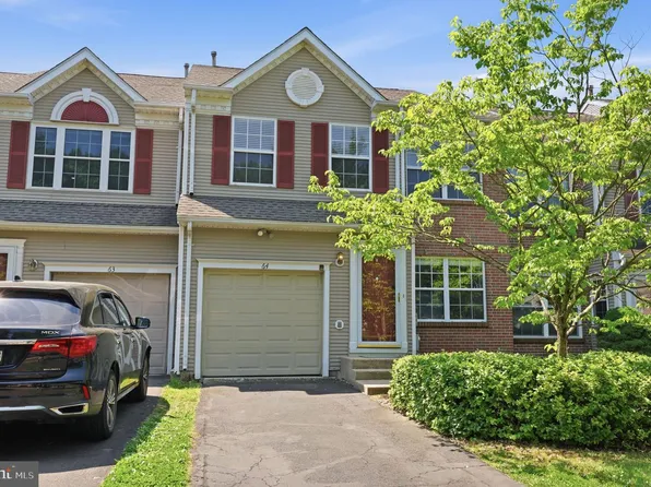 64 Quince Cir, Newtown, PA 18940