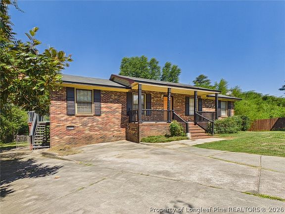 3rd image of 5706 Selkirk Pl
