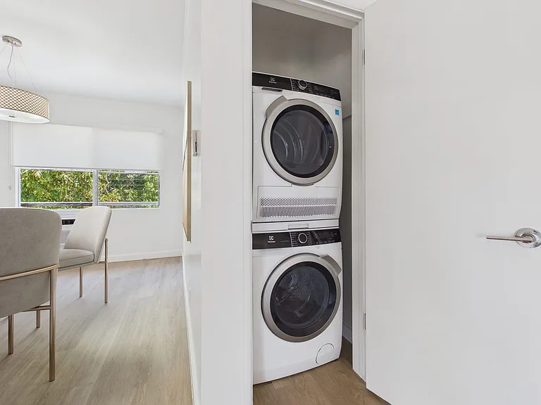 The Biarritz Apartments — Photo 5