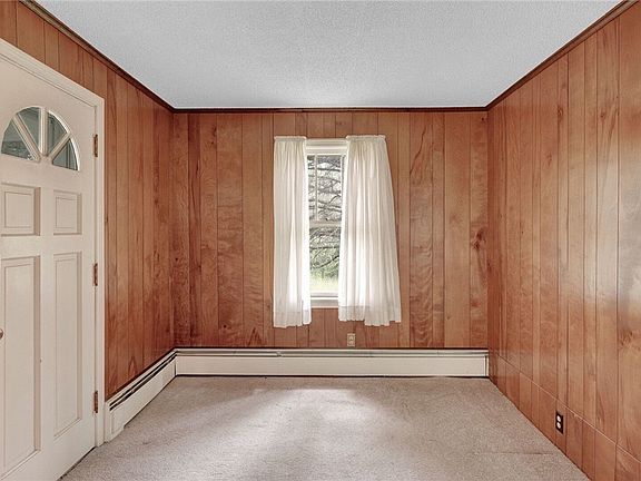 5th image of 12422 Uebelhoer Rd