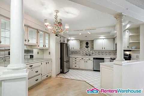 1st image of 4100 Parklawn Ave APT 212