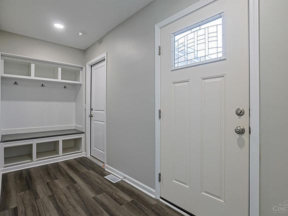 4th image of 12145 Hitchcock Dr