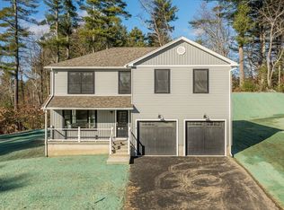 7 High Bluff Rd, Belchertown, MA 01007