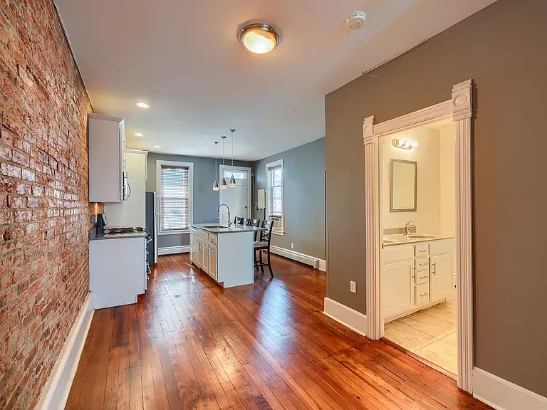 1120 Green Street — Photo 15