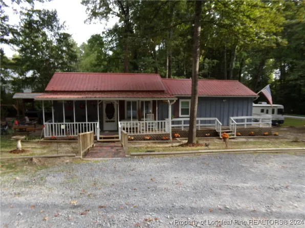 110 Maple St, Carthage, NC 28327