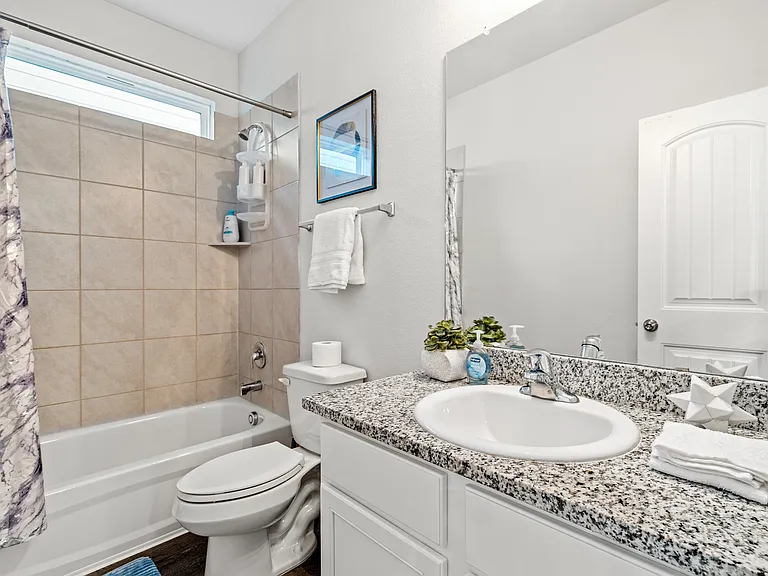 5541 Topwater Trl — Photo 19