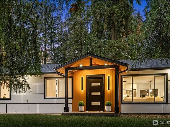 3rd image of 12528 Odell Road NE