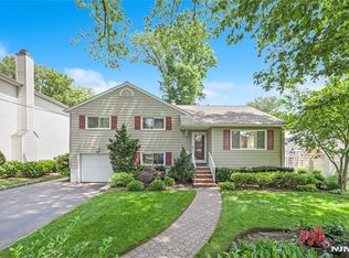 152 Coles Ave, Hackensack, NJ 07601