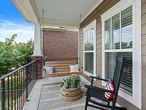 4th image of 2213 Vineyard Garden Ln