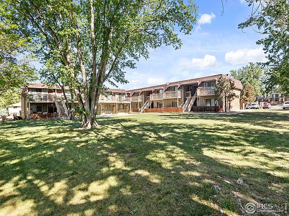 2nd image of 806 Stone Mountain Dr #201