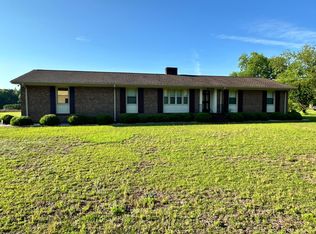 1653 Elijah Loftin Rd, Kinston, NC 28504