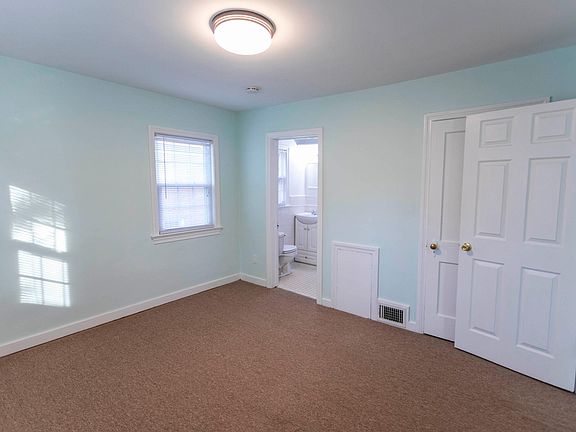 5th image of 5712 26th St N #2