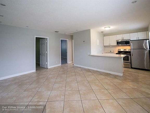 4th image of 815 SW 4th St #1