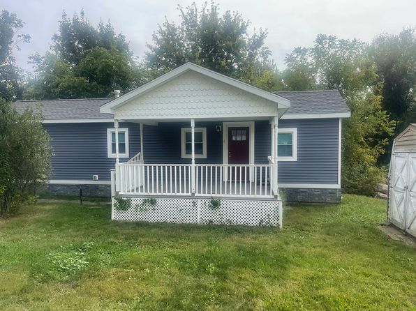 8 Hideaway Ln UNIT 4