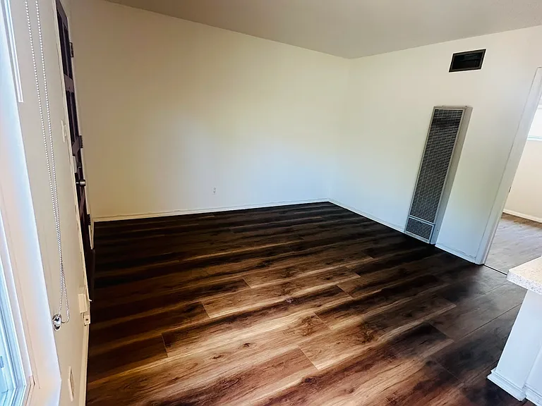 4766 - 4768 Long Branch Ave., San Diego, CA 92107 - 4768 — Photo 9