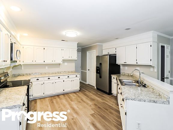 5th image of 2139 Brackenbury Ln