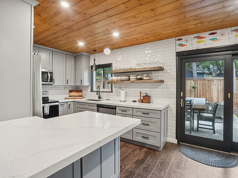 25340 Marion Ridge Dr — Photo 11