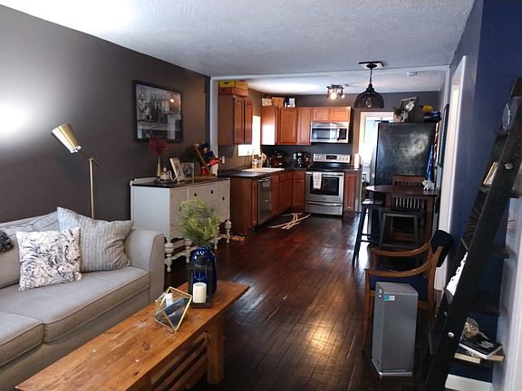 2nd image of 1721 Avenue B