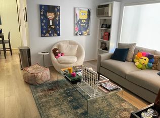 133 N Gale Dr APT 2, Beverly Hills, CA 90211