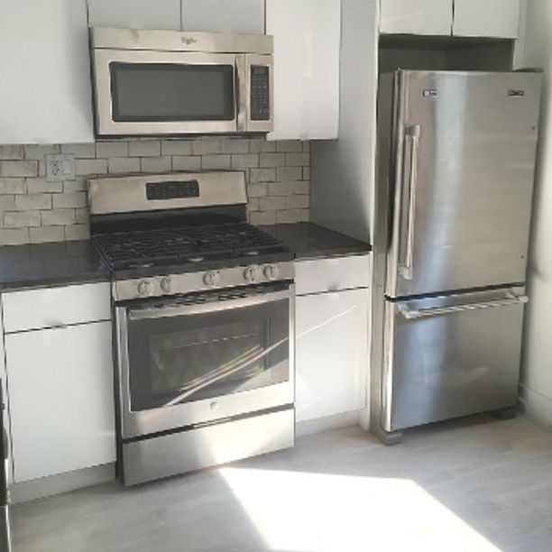 1st image of 220 Kosciuszko St #2ETPH