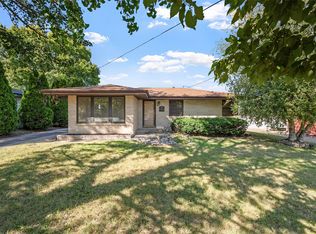 2806 E Tiffin Ave, Des Moines, IA 50317