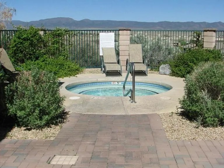 5520 N Bronco Ln — Photo 23