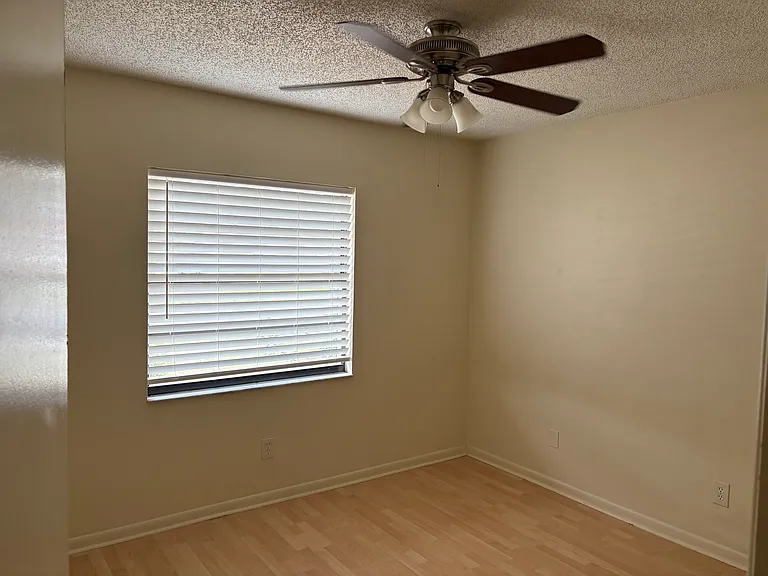 4714 Fox Hunt Dr — Photo 9