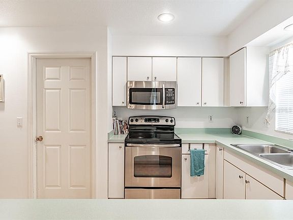 4th image of 29315 Schinnecock Hills Ln