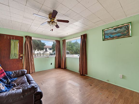 5th image of 1637 Coldwater Ave