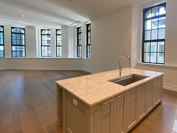 3rd image of 435 N Michigan Ave Unit 403