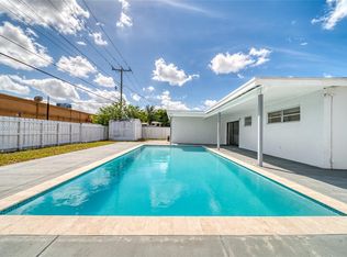 6930 Harding St, Hollywood, FL 33024