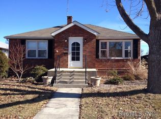 315 Doerr St, Roxana, IL 62084