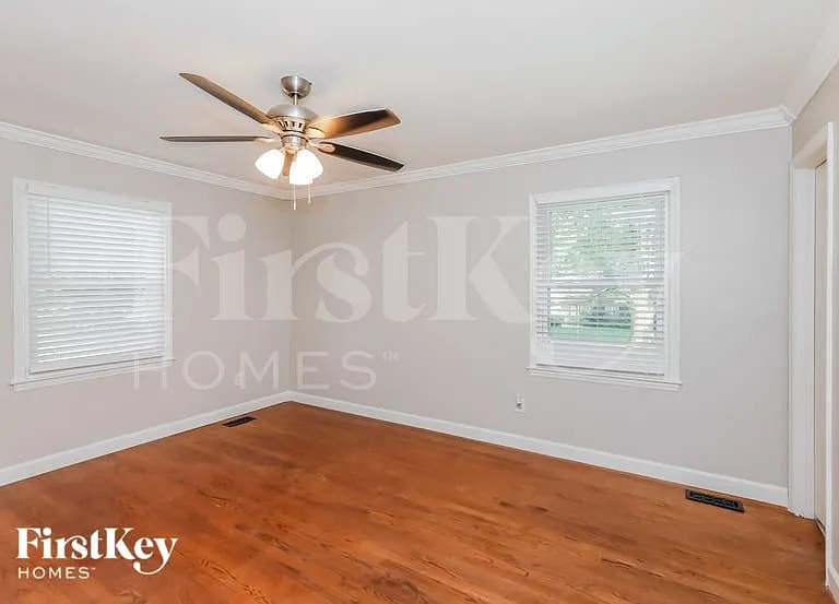 120 Keowee Cir — Photo 8